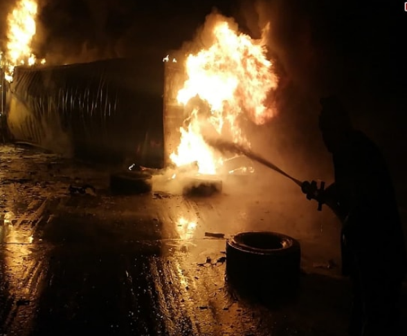 الطيران الإسرائيلي يستهدف ميناء اللاذقية السوري